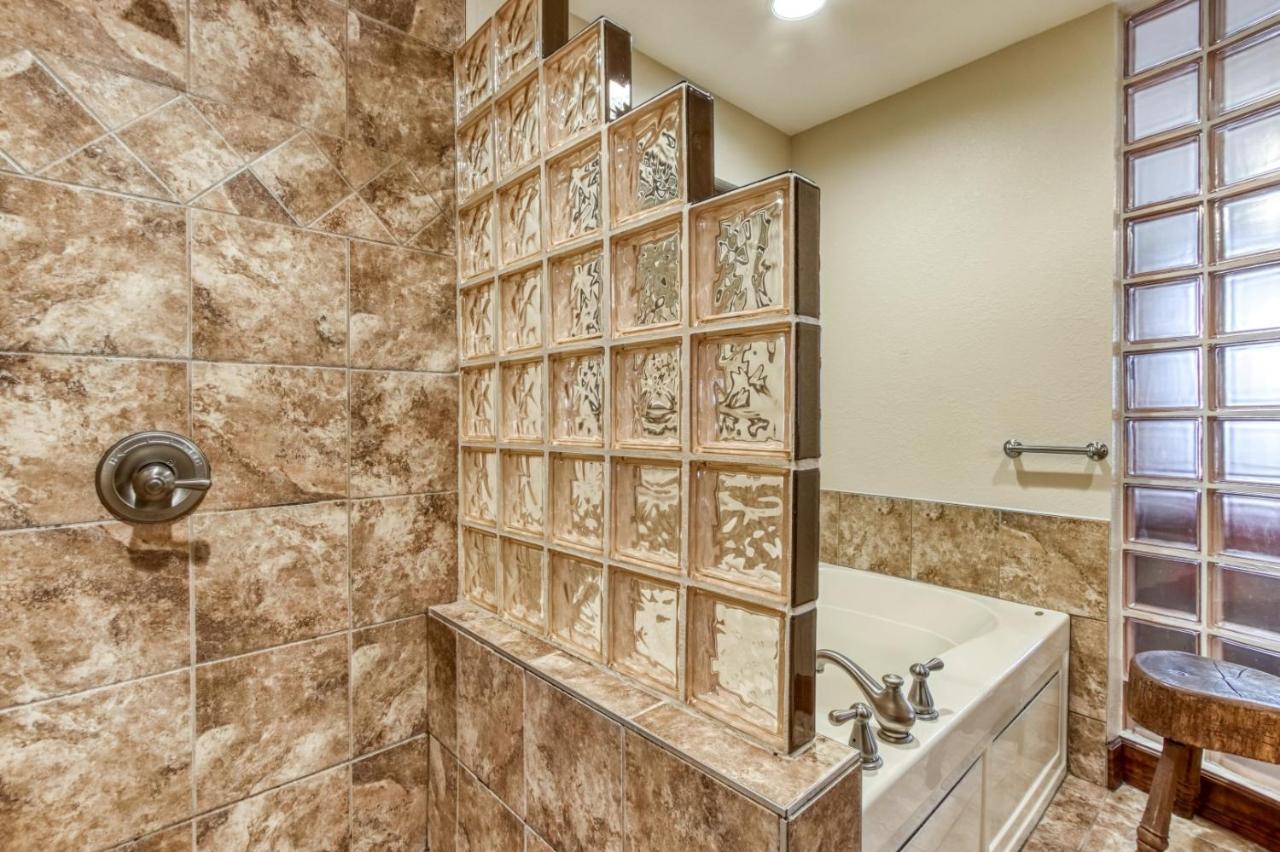 Gorgeous 2Bd 2Bth Condo With Mountain Views Pool Hot Tub Game Room Close To Parkway Pigeon Forge Exteriér fotografie